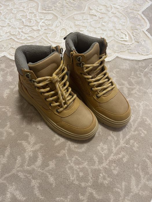 Сапожки ботинки zara 34 р черевики