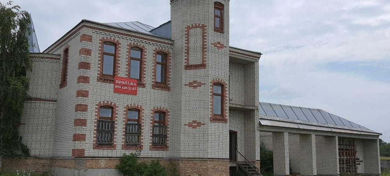 Продаж будинку. Броварський район. Площа - 465 м.Ділянка 21 сотка.