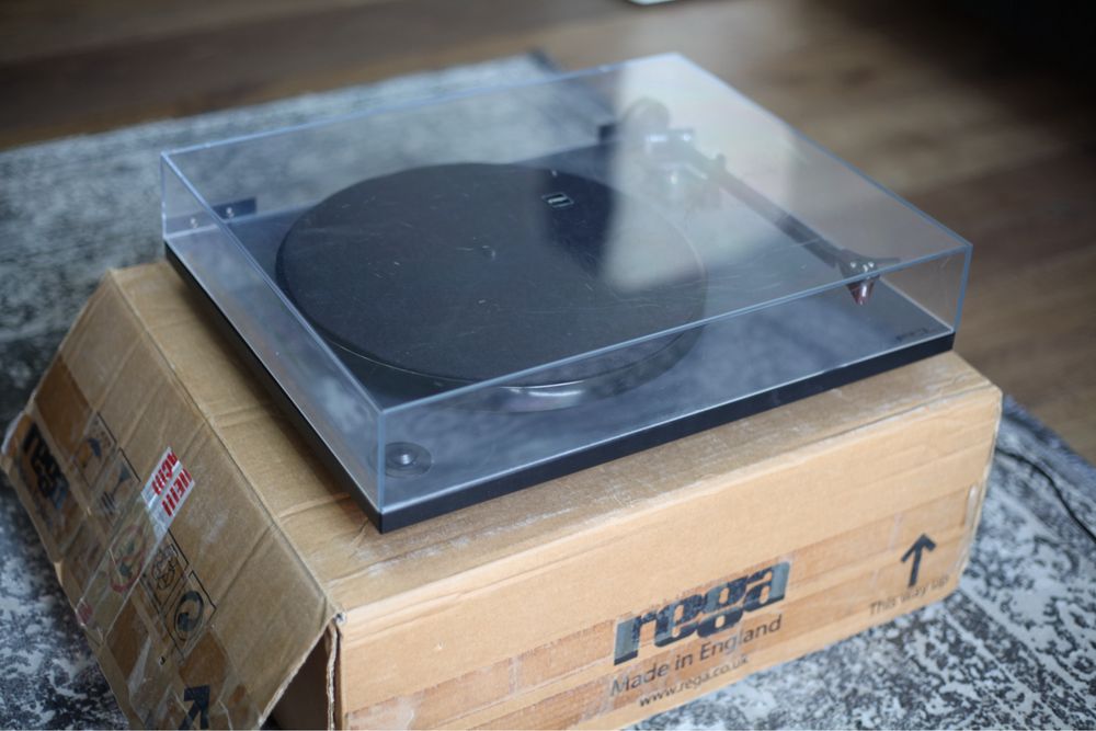 Rega RP1 + Vivanco PA111 przedwzmacniacz