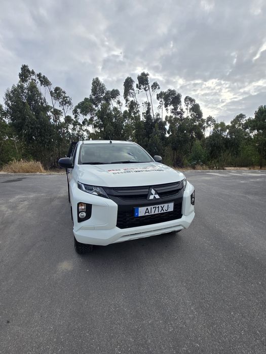 Vendo mitsubishi l200 iva dedutível