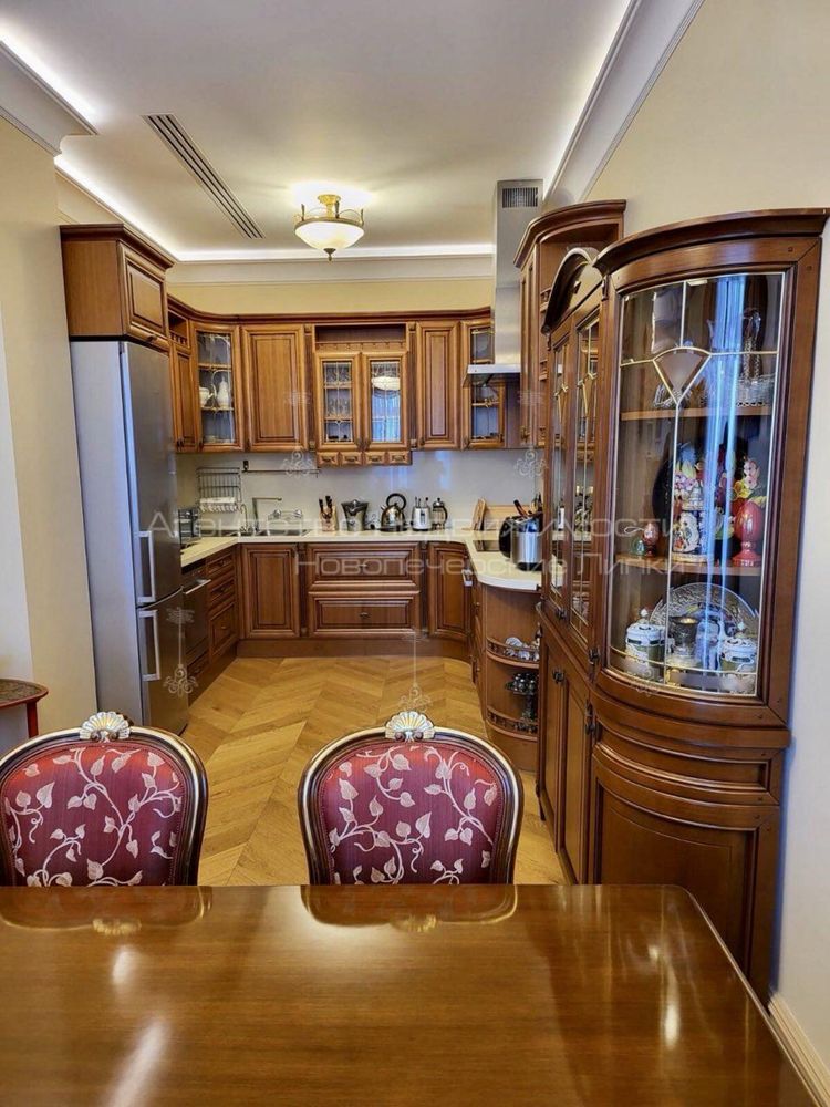Оренда 3к квартири 144м2 ЖК Renaissance Residence