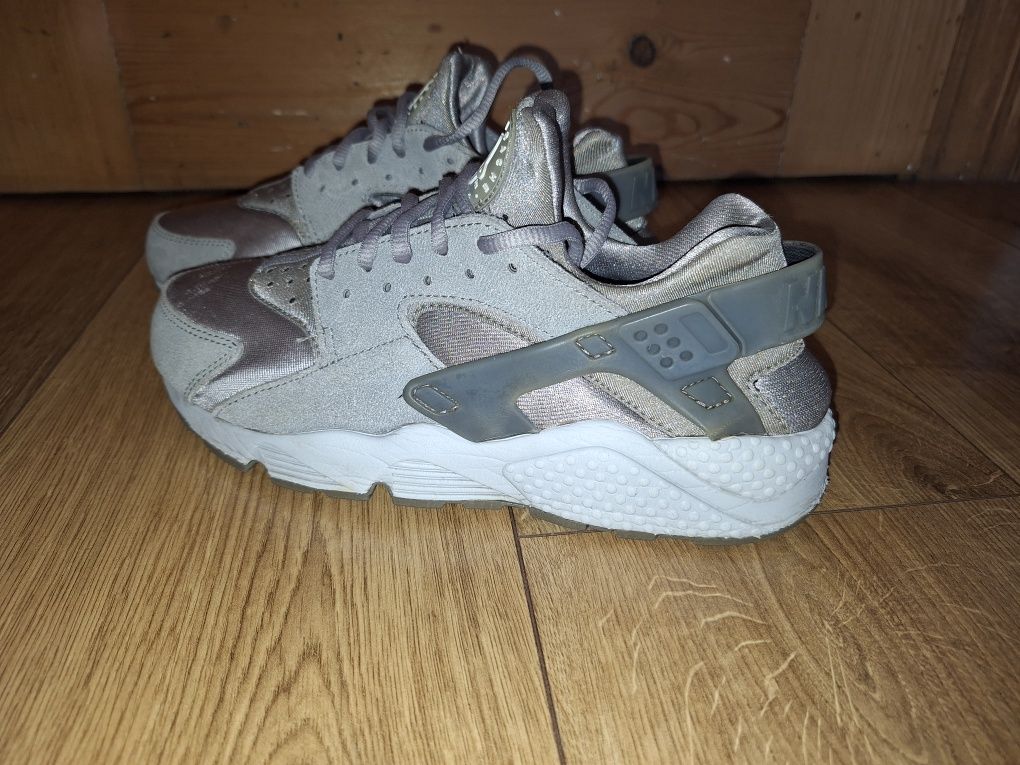 NIKE Buty sportowe damskie roz 40