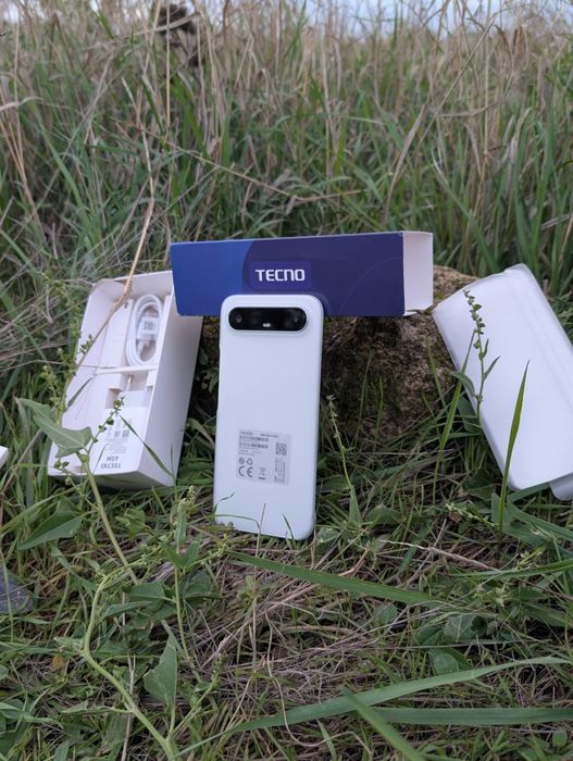 Tecno pova Slim 5g (самый тонкий телефон в мире 2025 8/256gb 144ghz