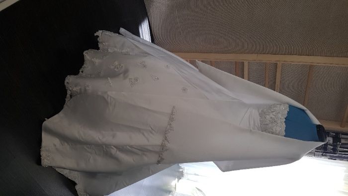 VESTIDO DE NOIVA - Maggie Sottero c/ Certificado- Saiote Echarpe Luvas