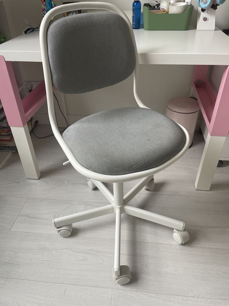 Dzieciece krzeslo biurkowe Ikea Orfjall