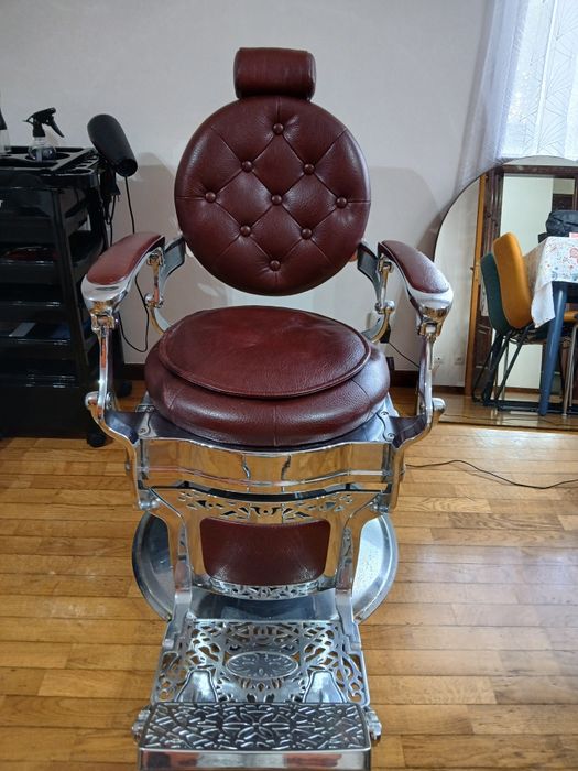 Cadeira de barbeiro retro