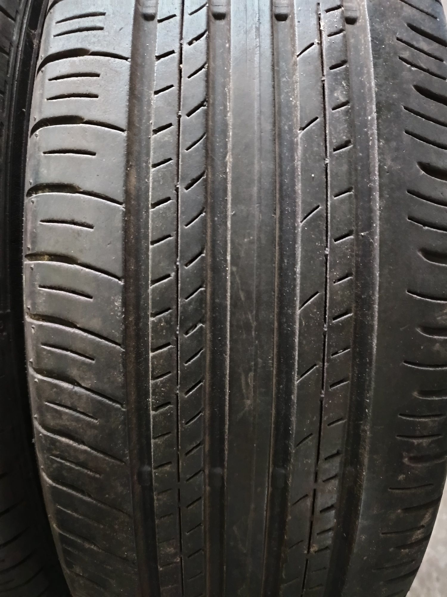 Opony 225/60 r18 Dunlop