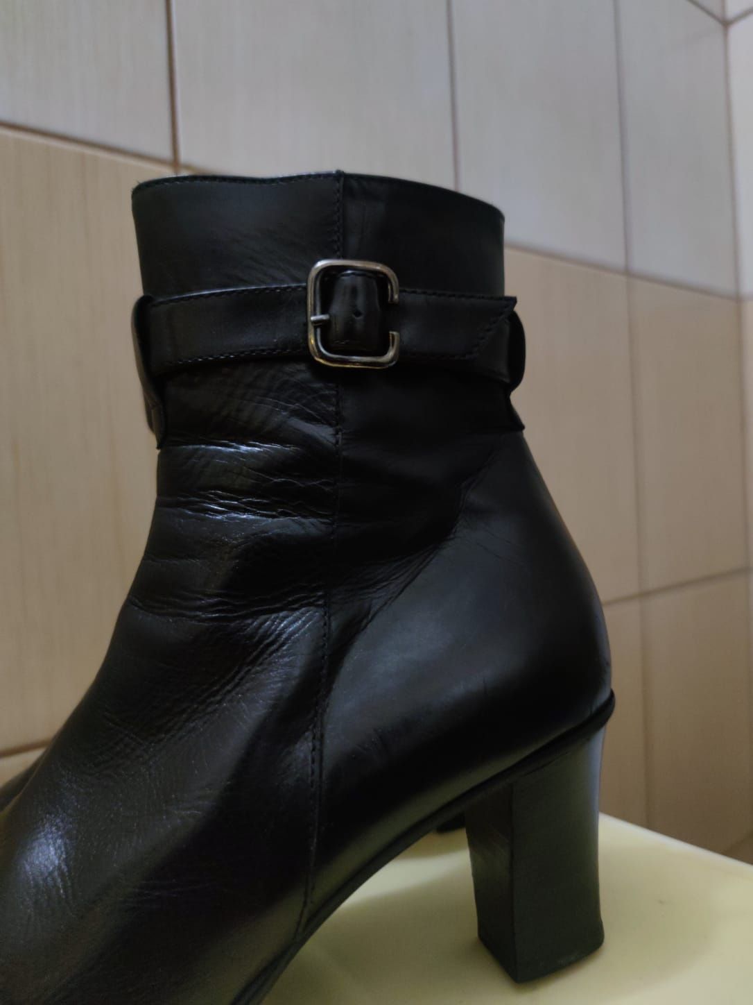 Damskie obuwie buty 39 kozaki skórzane botki sztyblety jesienne na obc