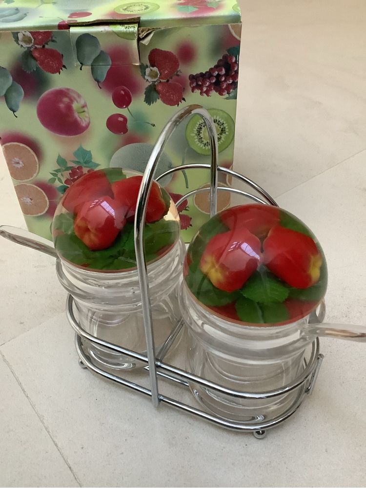 Recipientes para doces com suporte