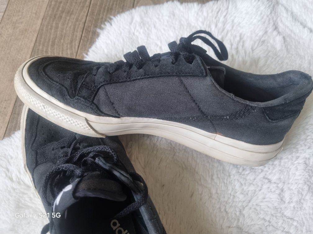 ADIDAS- sneakersy niskie. Rozmiar 41