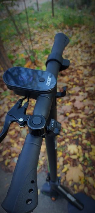 Продам  крутий електросамокат Acer на гарантії