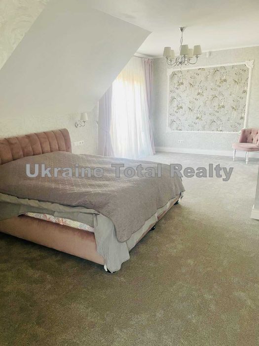 Васильків! Чудовий будинок з ремонтом 240м2 + 15сот! Вул. Михайлівська