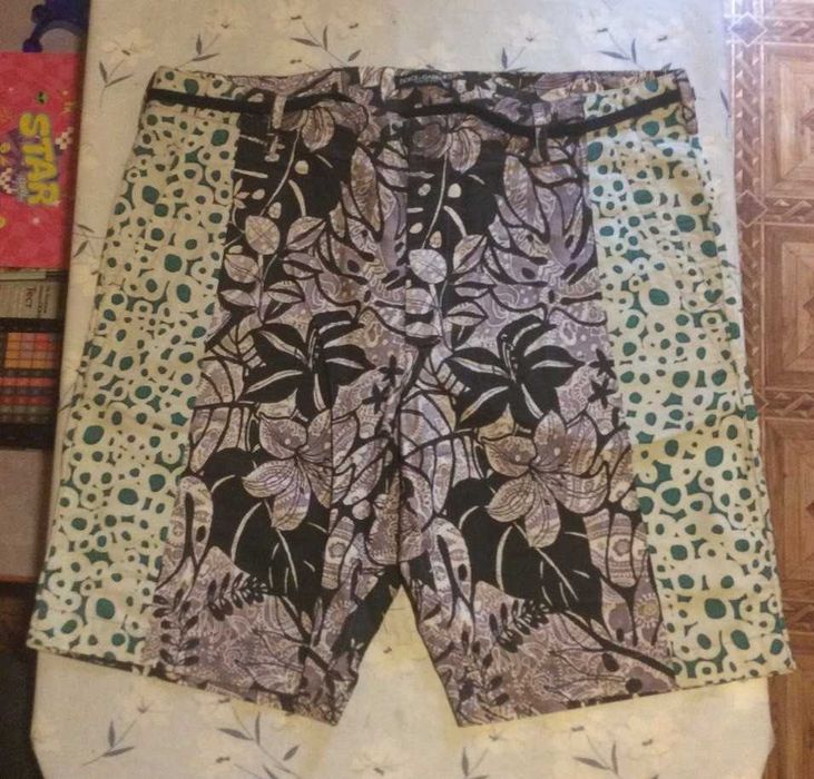 D&G Шорты Оригинал   (Dolce & Gabbana Baroque Patch Shorts)