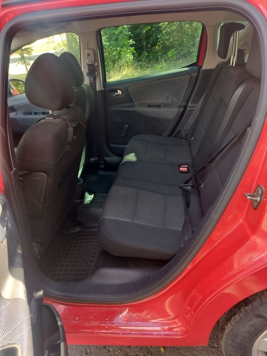 Продам Пежо, обміняю.