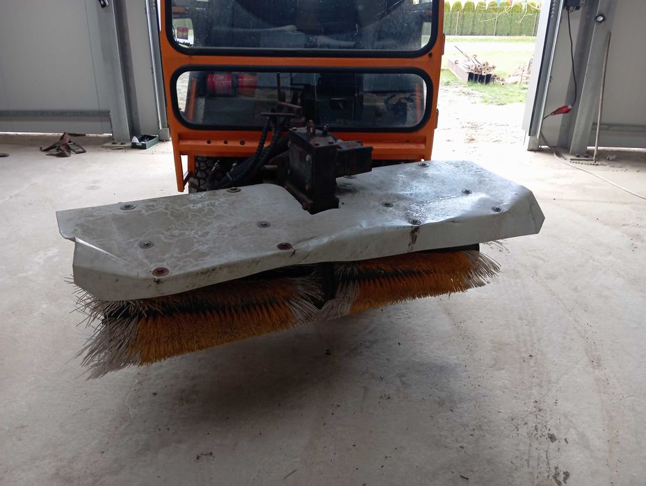 Szczotka, zamiatarka do Ladoga