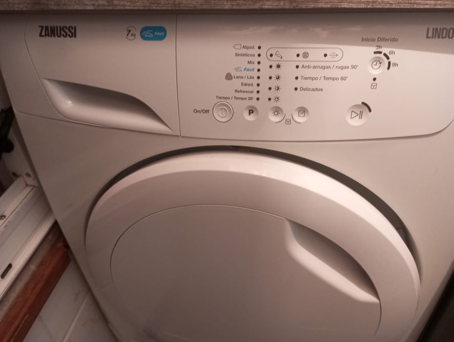 Máquina secar roupa Zanussi