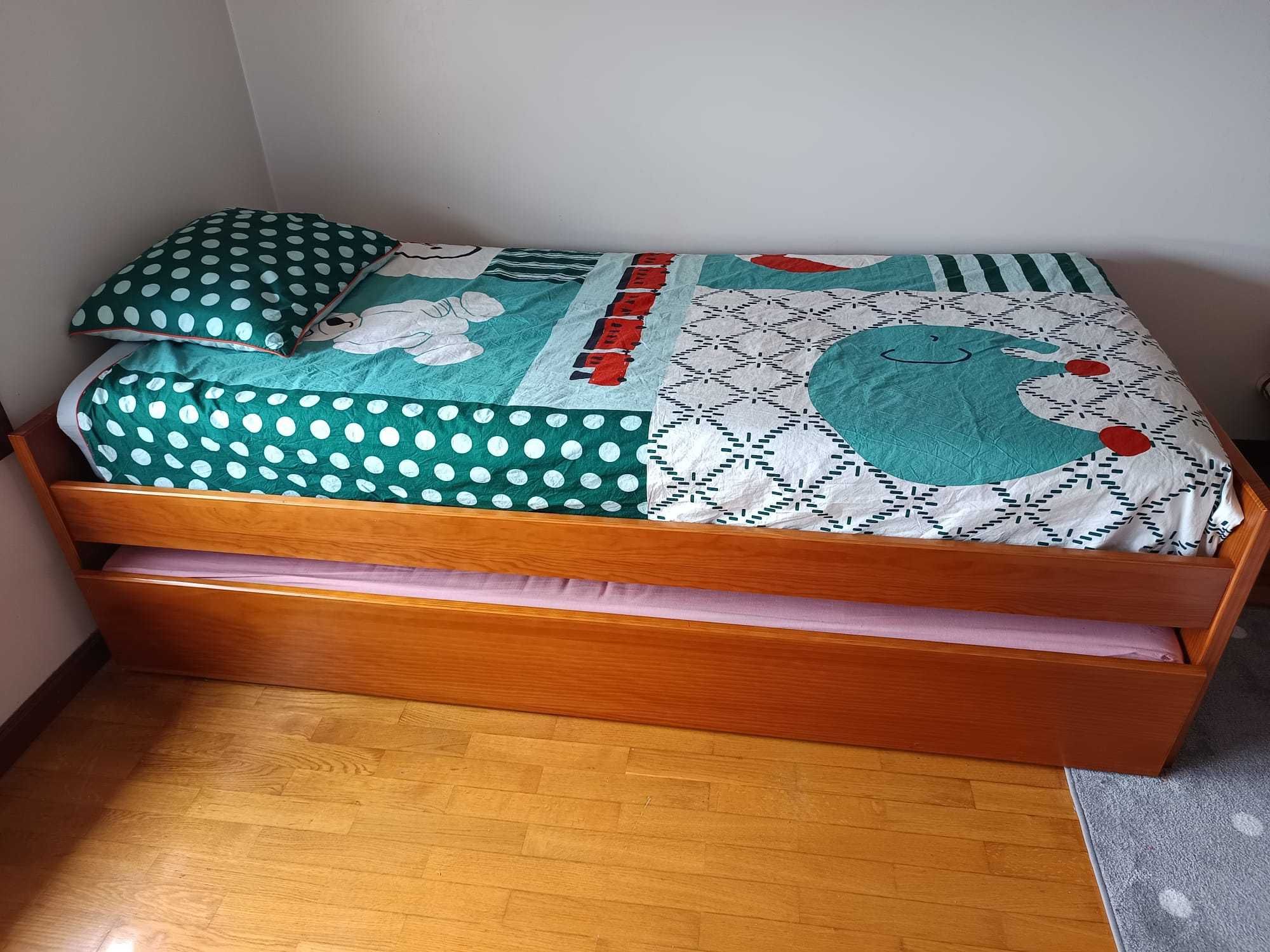 Estrutura de cama com gavetão