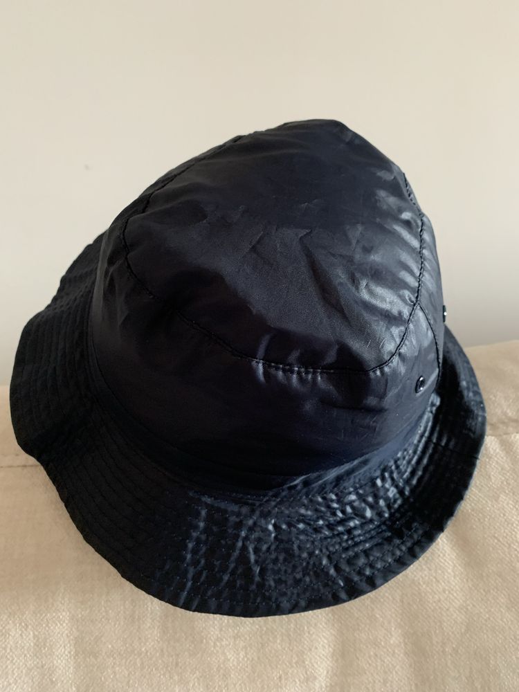 Chapeu para chuva azul marinho. 56cm