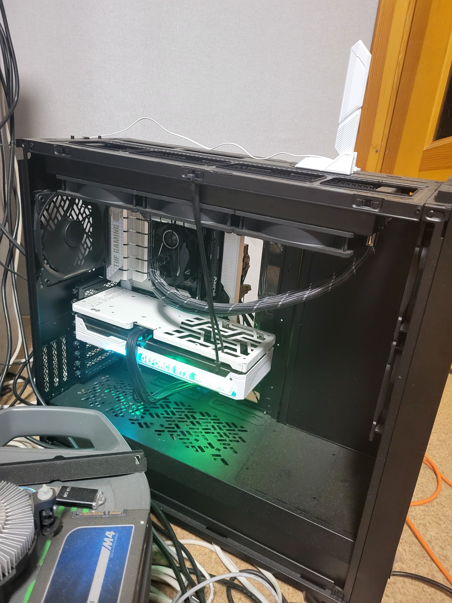 Корпус Fractal Design Meshify 2 XL Light Tempered Glass