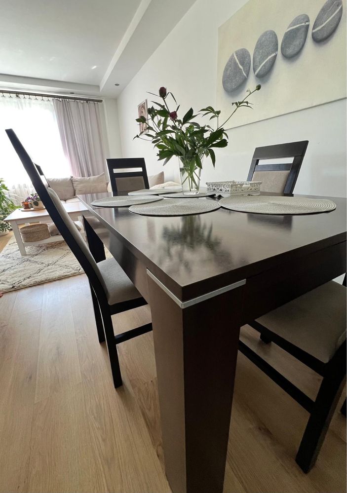 Stół rozkładany + 4 krzesła + GRATIS stolik kawowy