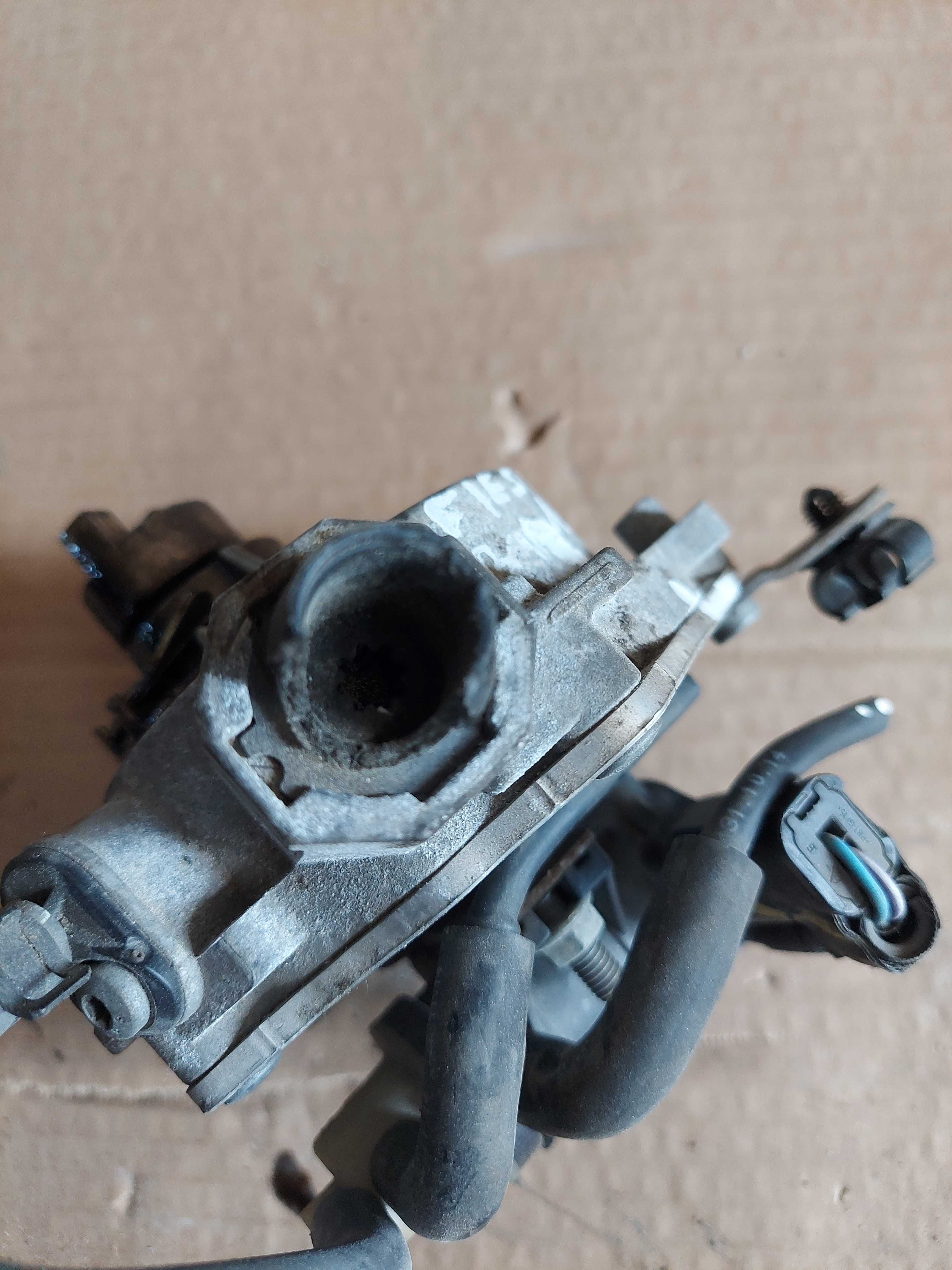 Pompa vacum ford fiesta mk7 1.0 b CM5G 2A451 GA + zawor podcisnienia