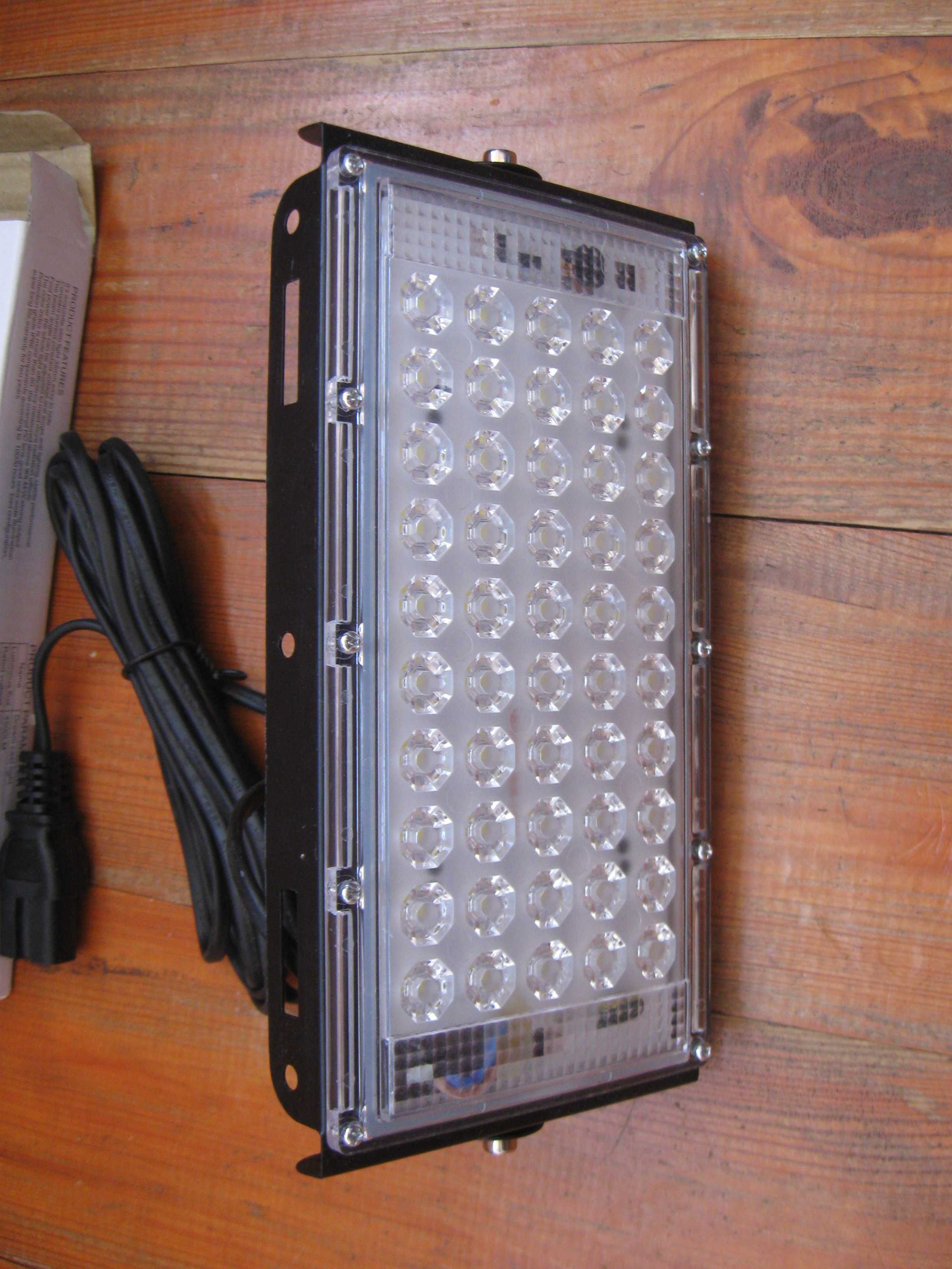 Прожектор 12-80 вольт 50 ватт пыле и влагозащита IP66 яркий