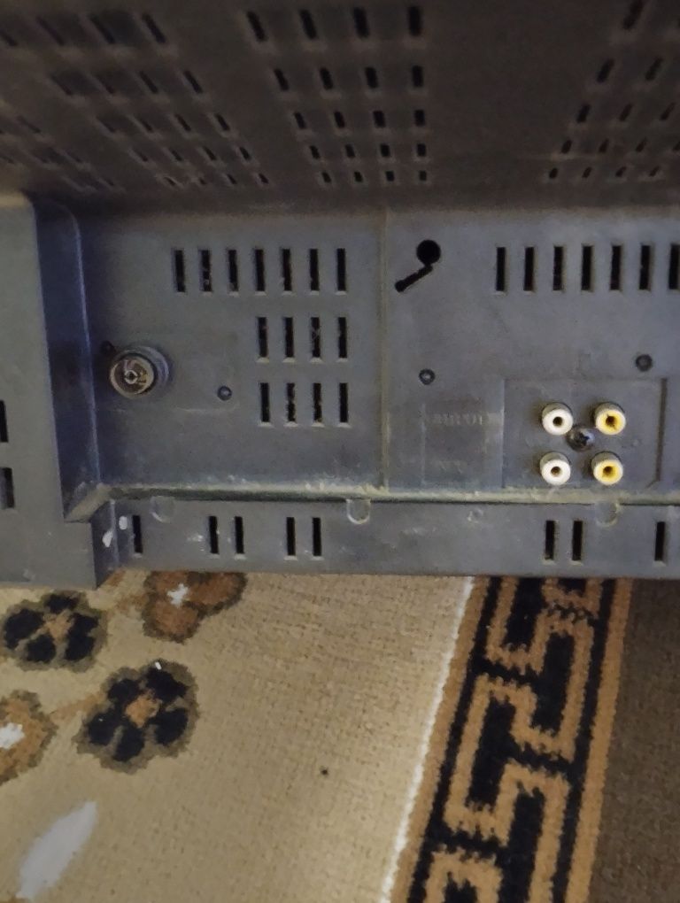 Продам телевізор PANASONIC TX-21F1T