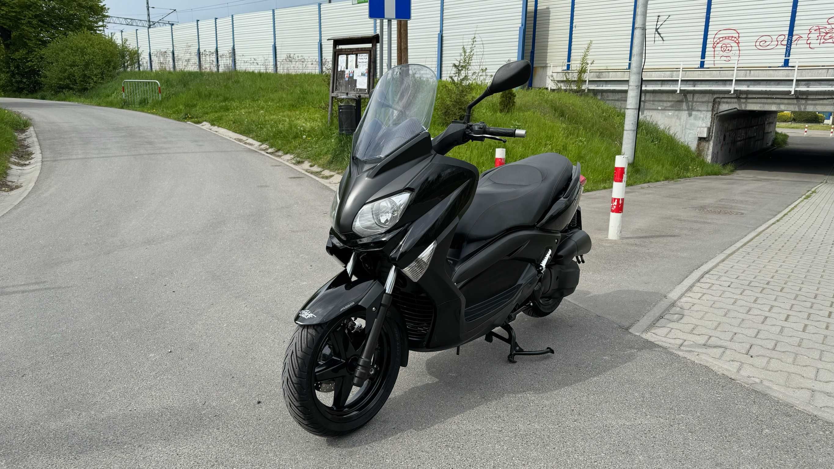 Yamaha XMAX 125 X-MAX YP125 piękny egzemplarz NISKI PRZEBIEG oryginał