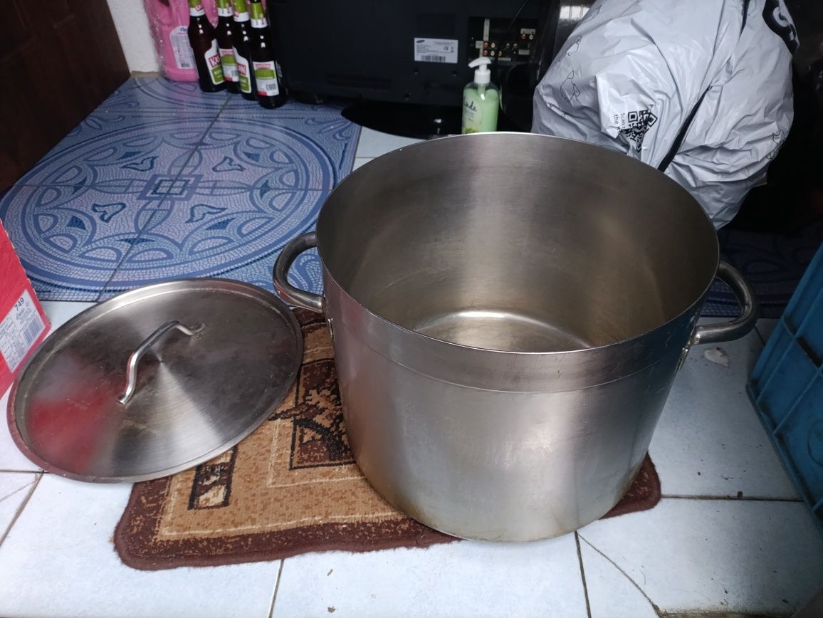 Garnki granitowe, 20 l  5l , 1.5l ,2 l  + reszta gratis