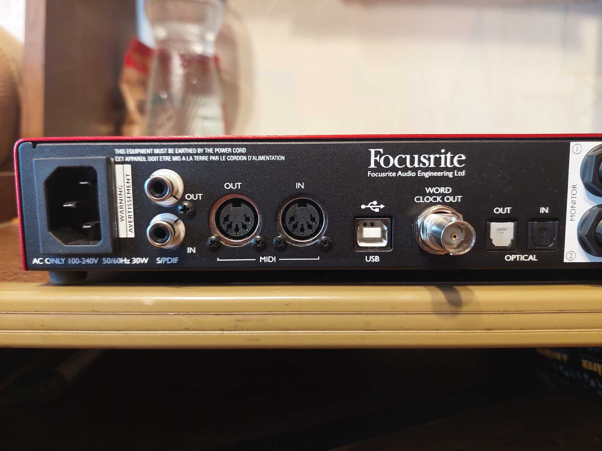 Звуковая карта Focusrite Scarlett 18i20 (24 бит/192 кГц)