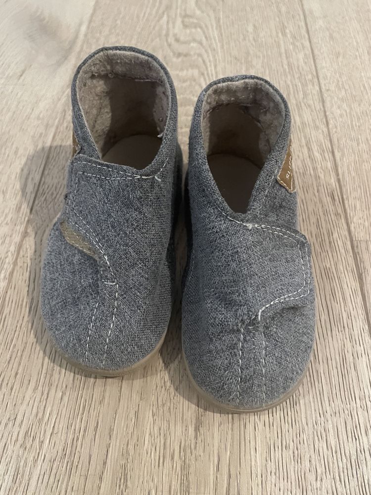 Kapcie slippers family r. 22