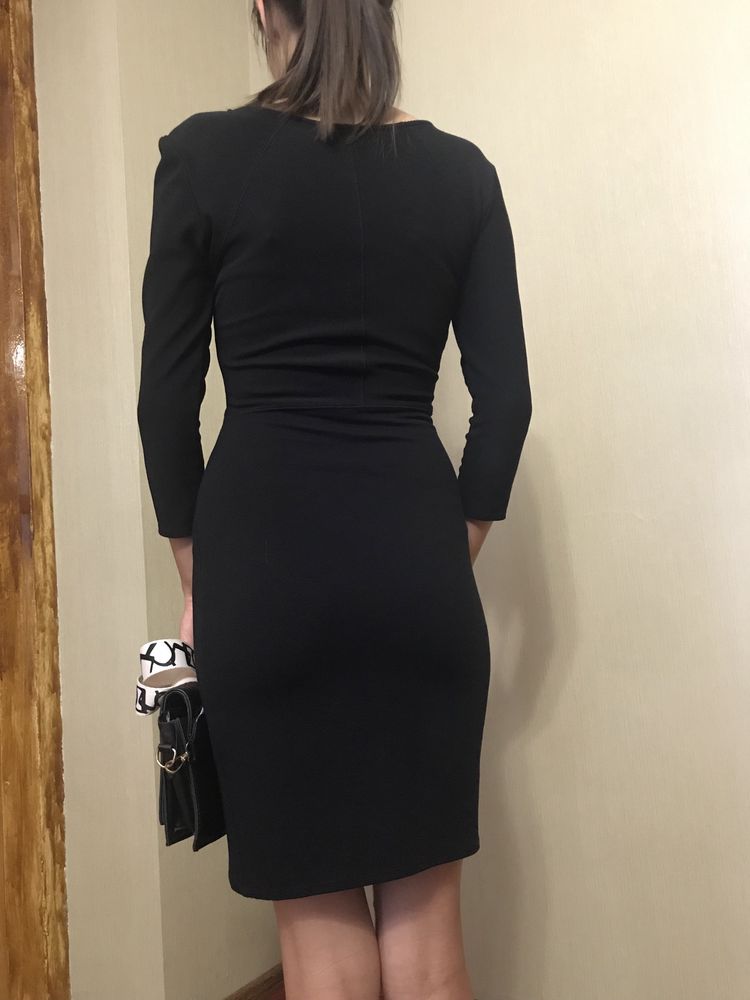 Чорне плаття коротке