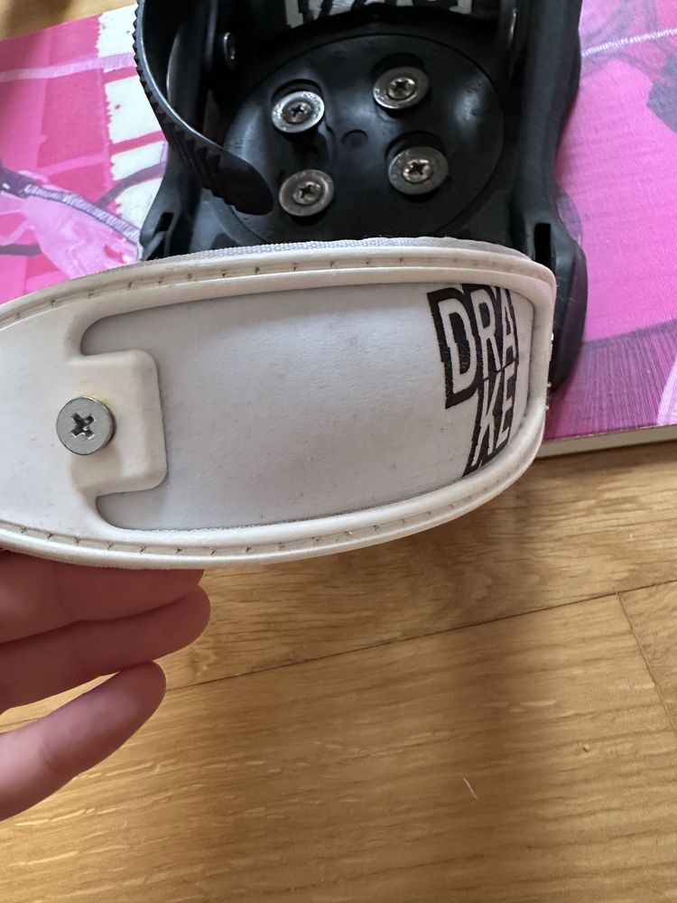 Deska snowboardowa drake sienna 152