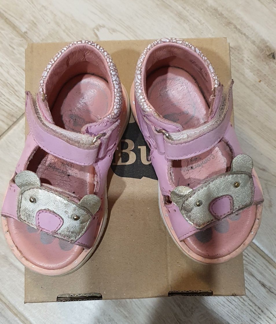 Buty dla dziewczynki rozmiar 20 sandały skóra różowe