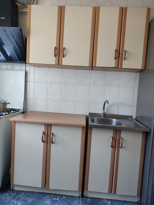 Продам кухню з раковиною + змішувач