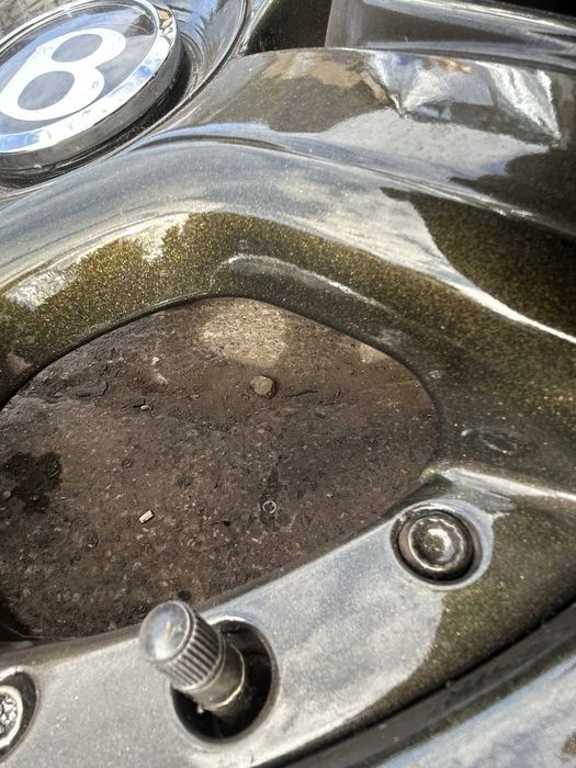 Komplet felg z oponami 20" Bentley Mulliner Continental GT