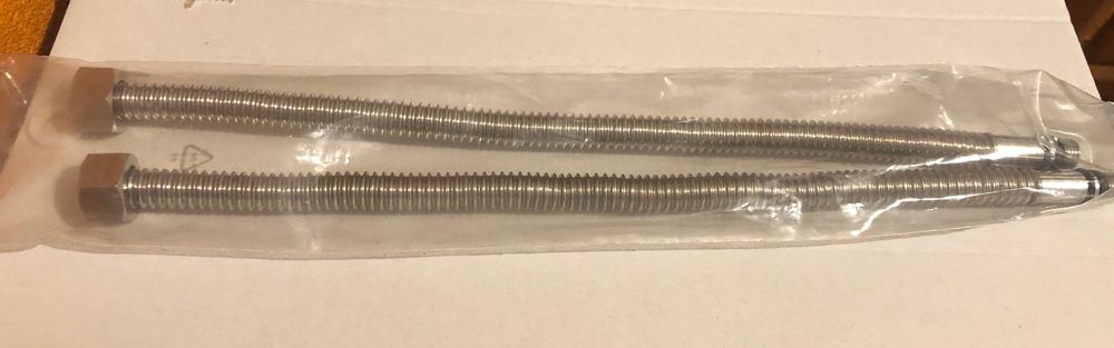 Komplet wężyków przyłączeniowych do baterii 3/8 ze stali nierdzewnej