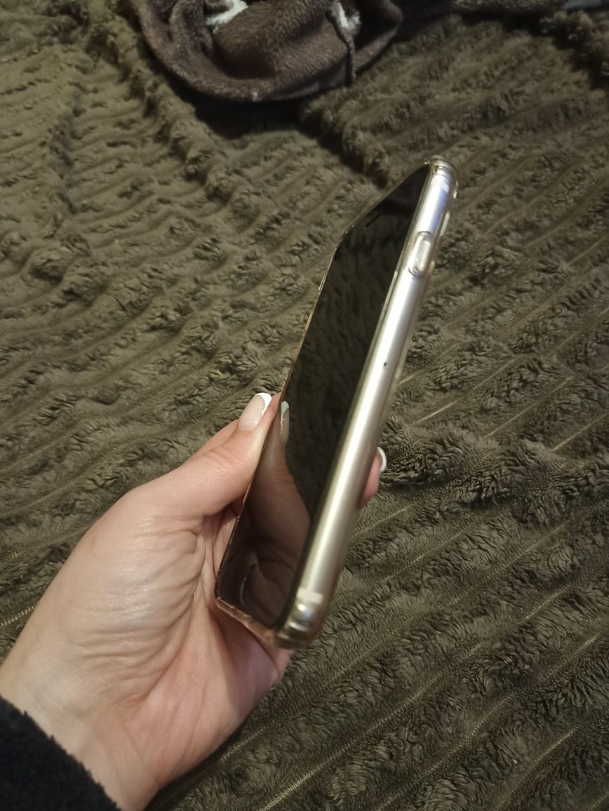 Iphone SE версия 18.3.2