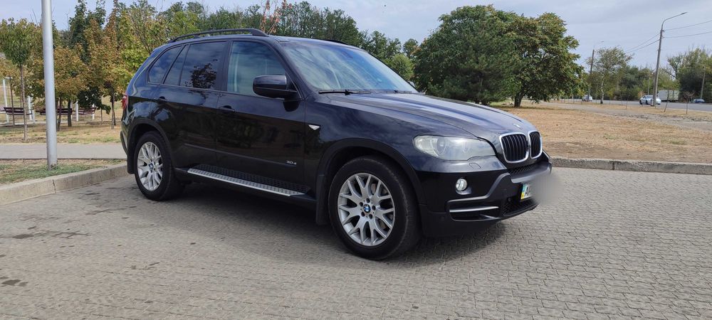 BMW х5 е70 продам