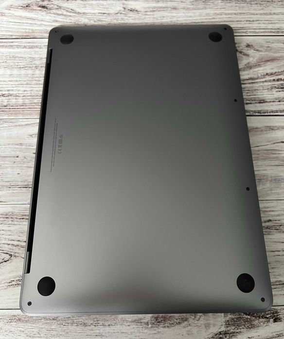 Apple MacBook Pro 2020 13" M1 / 16Gb / SSD 512Gb