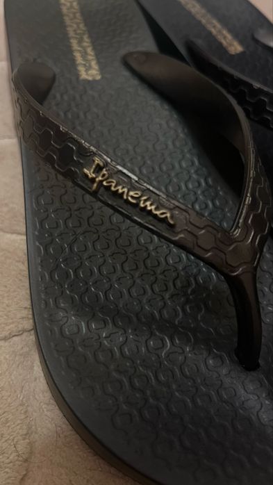 Чорні вʼєтнамки Ipanema