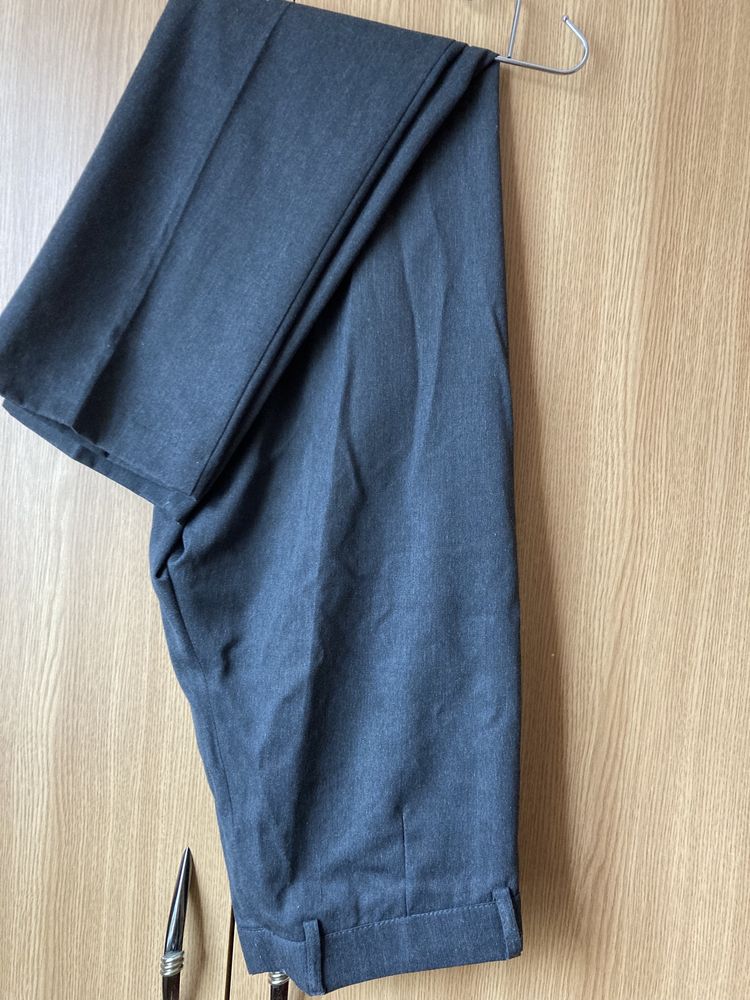 Класичні брюки Uniform Direct