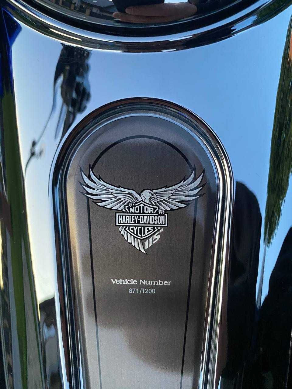 Единственный в Украине, юбилейный мотоцикл Harley-Davidson Ultra CVO