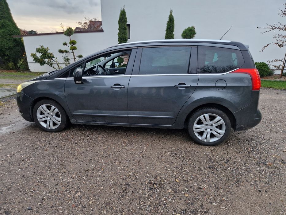 Peugeot 5008 7 osobowy, wersja Allure, salon Polska