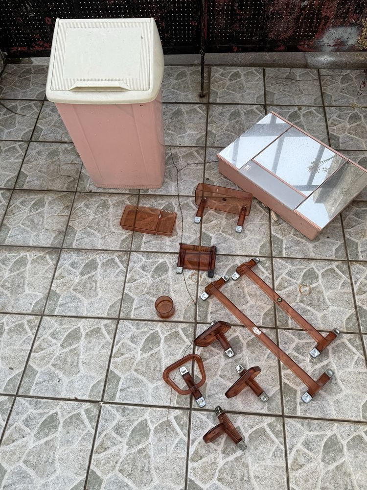 Conjunto de loicas WC antigo