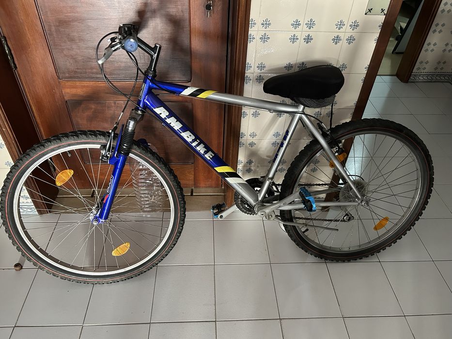 Vendo duas bicicletas praticamente novas