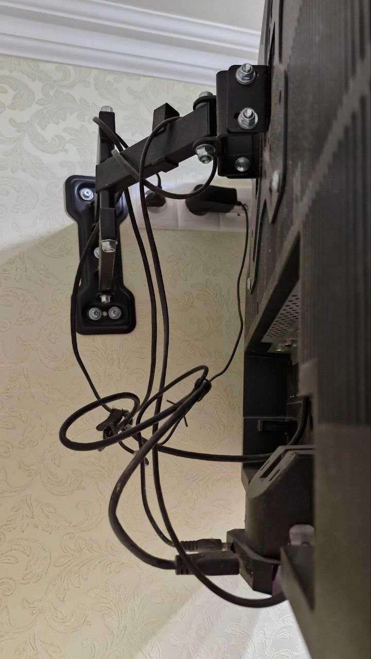 Телевізор Toshiba REGZA + smart box