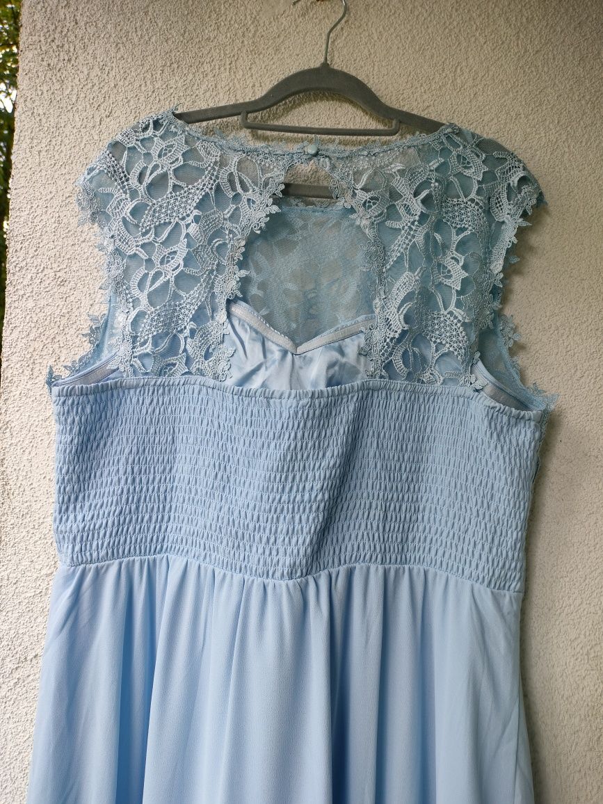 Nowa błękitna sukienka