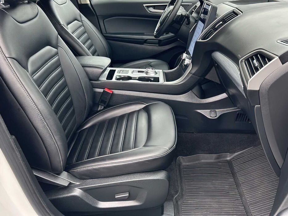 Ford Edge SEL      2022