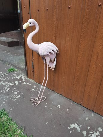 Sprzedam figurę flaminga .